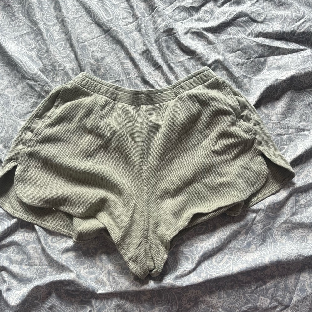 Brandy green longe shorts